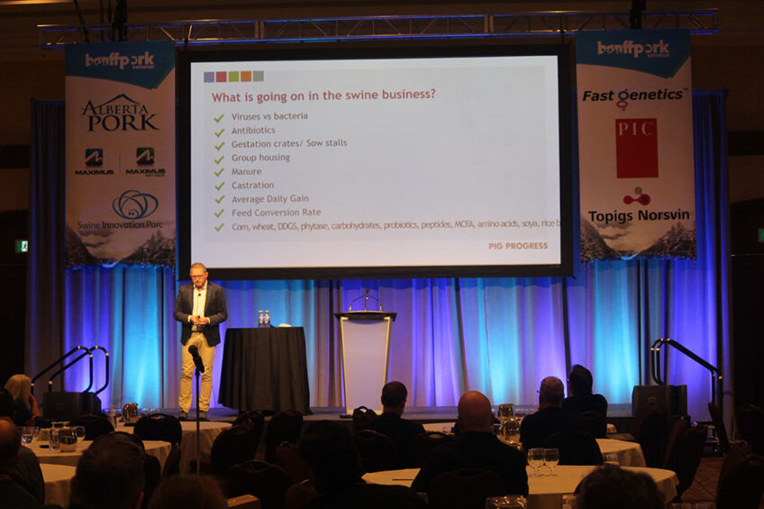 Pig Progress editor Vincent ter Beek in action at the Banff Pork Seminar 2022. - Photo: Marc Klumper